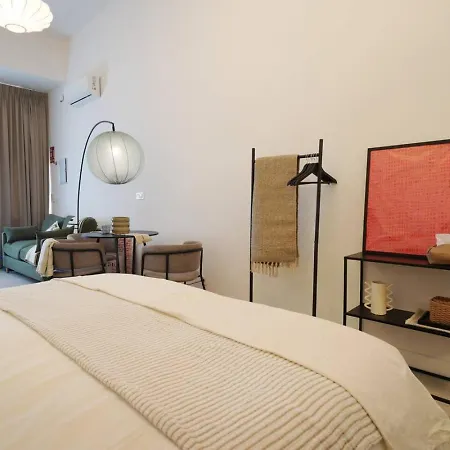 01 - Les Artes Apartman *