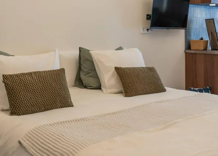 01 - Les Artes Apartment *